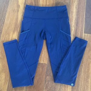 Lululemon size 4 28 inseam leggings